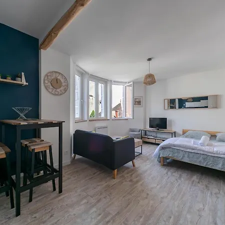 Le Jean Bapt- A Proximite Du Plan D'eau *